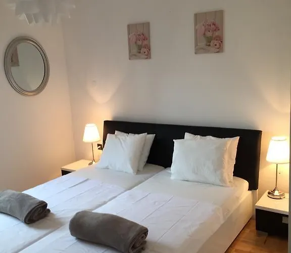 Apartments Papalinna